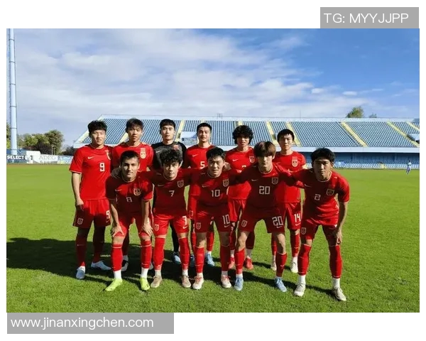 2004东亚四强赛中国队与韩国队激战回顾与精彩瞬间分析