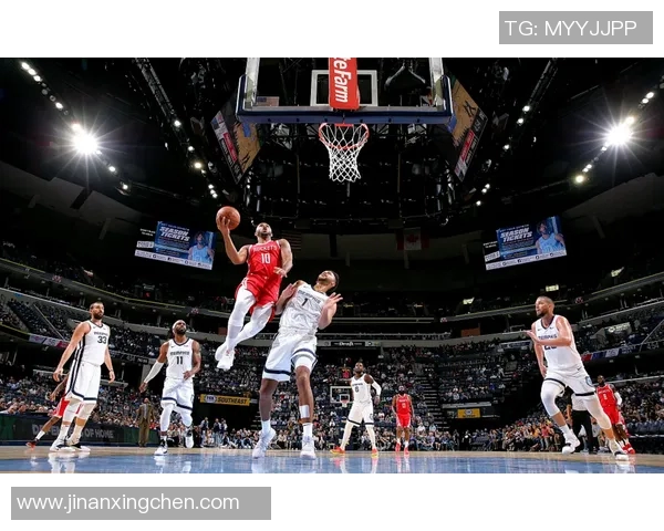 1月7日灰熊与勇士激战加时赛赛场精彩瞬间回顾与分析 1月7日灰熊与勇士激战加时赛赛场精彩瞬间回顾与分析